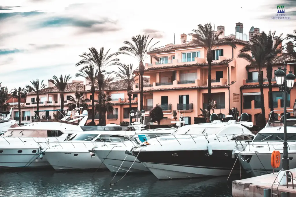 Vista del puerto de Sotogrande