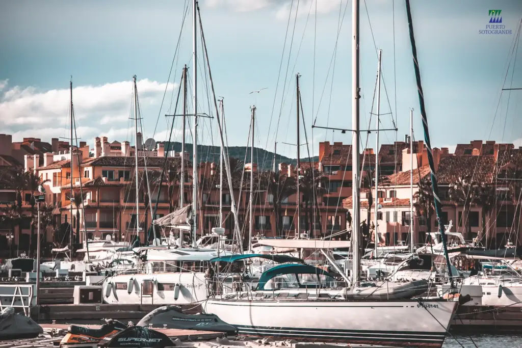 Vista del puerto de Sotogrande